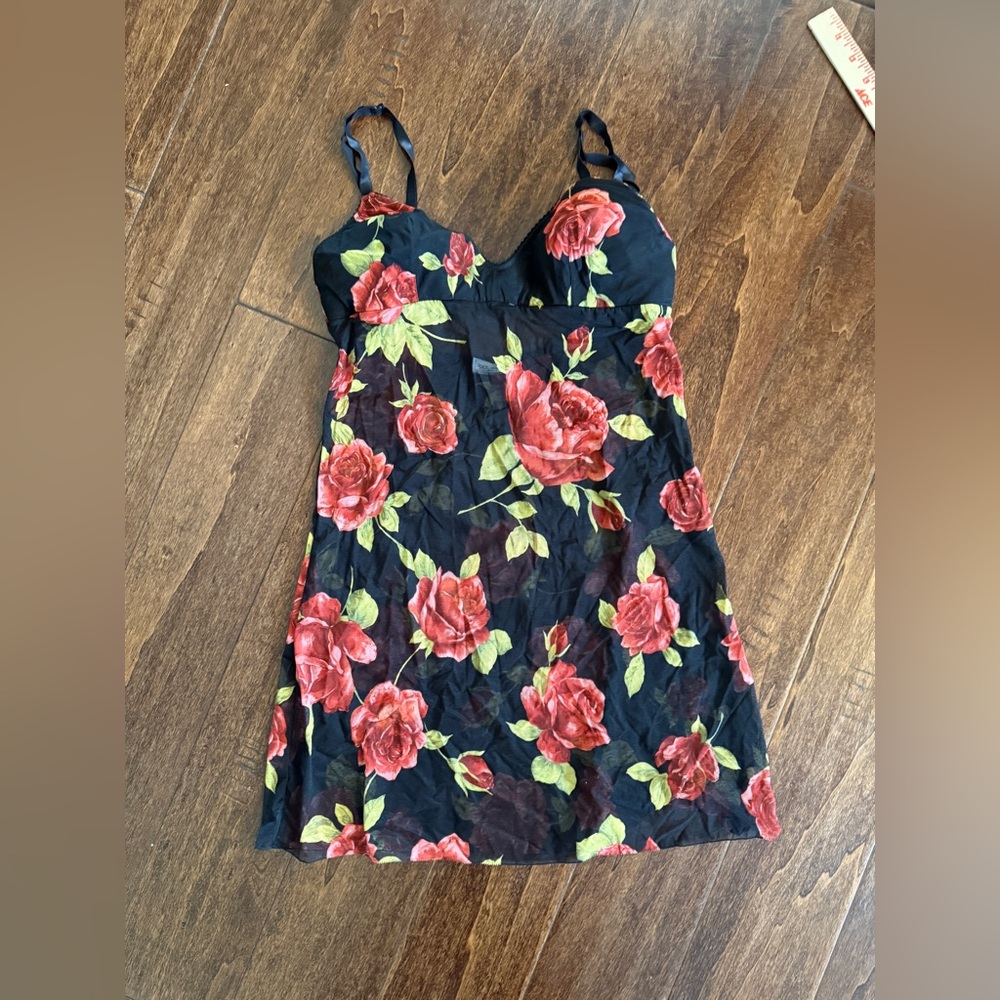 DOLCE & GABBANA Floral Slip Dress with Red Rose Print